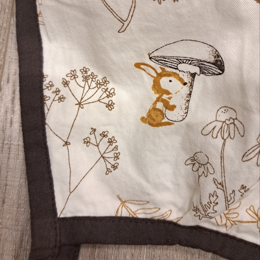 HANDMADE Baby Bonnet - Picture 2 of 3